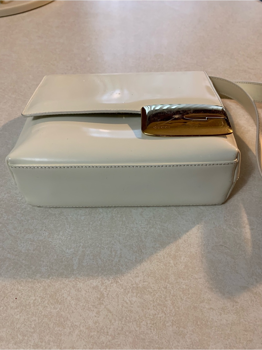 Gucci Cream Patent Leather  Shoulder Bag with Gold Hardware - Picture 7 of 9